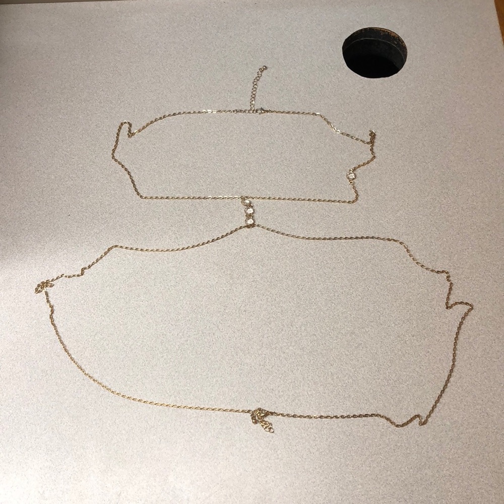 Body chain w clear stones
